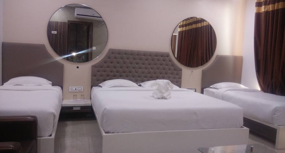 Kamal Paradise, Jalgaon 5